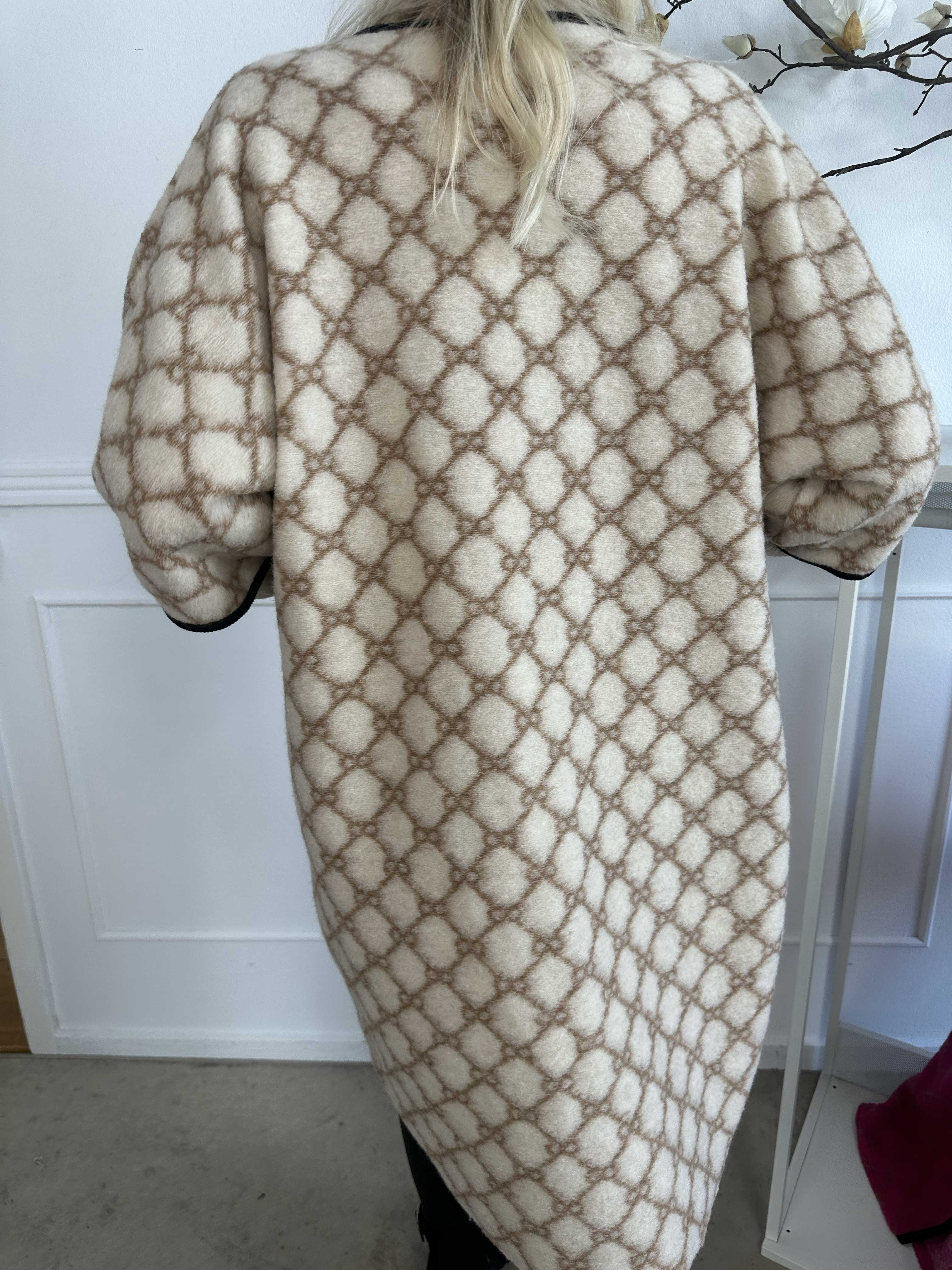 Arianna - Mønstret frakke